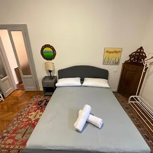  Apartamento Sansiro 74 House